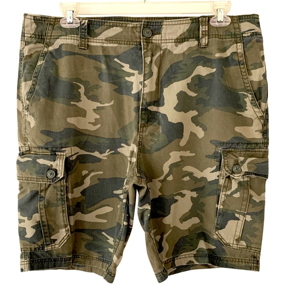 Old Navy Men's Cargo Shorts - Camouflage - Picture 1 of 2